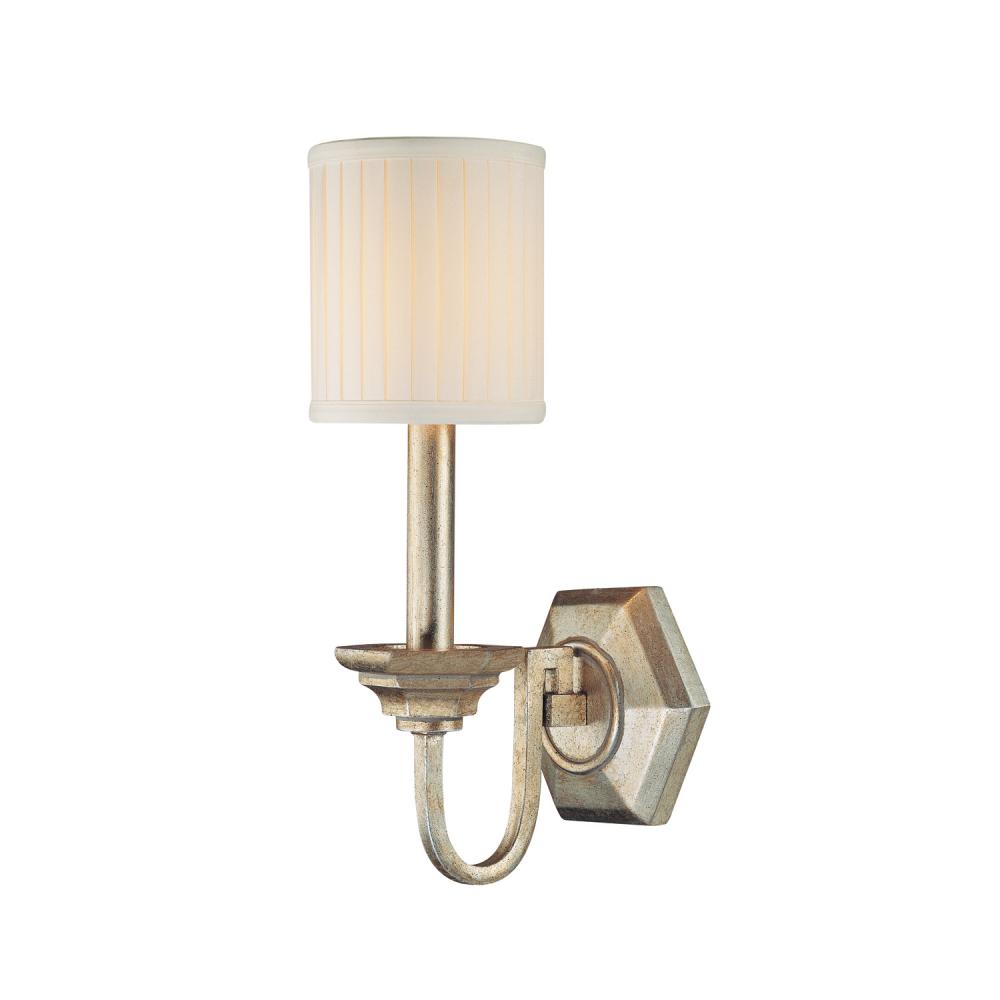 1 Light Sconce